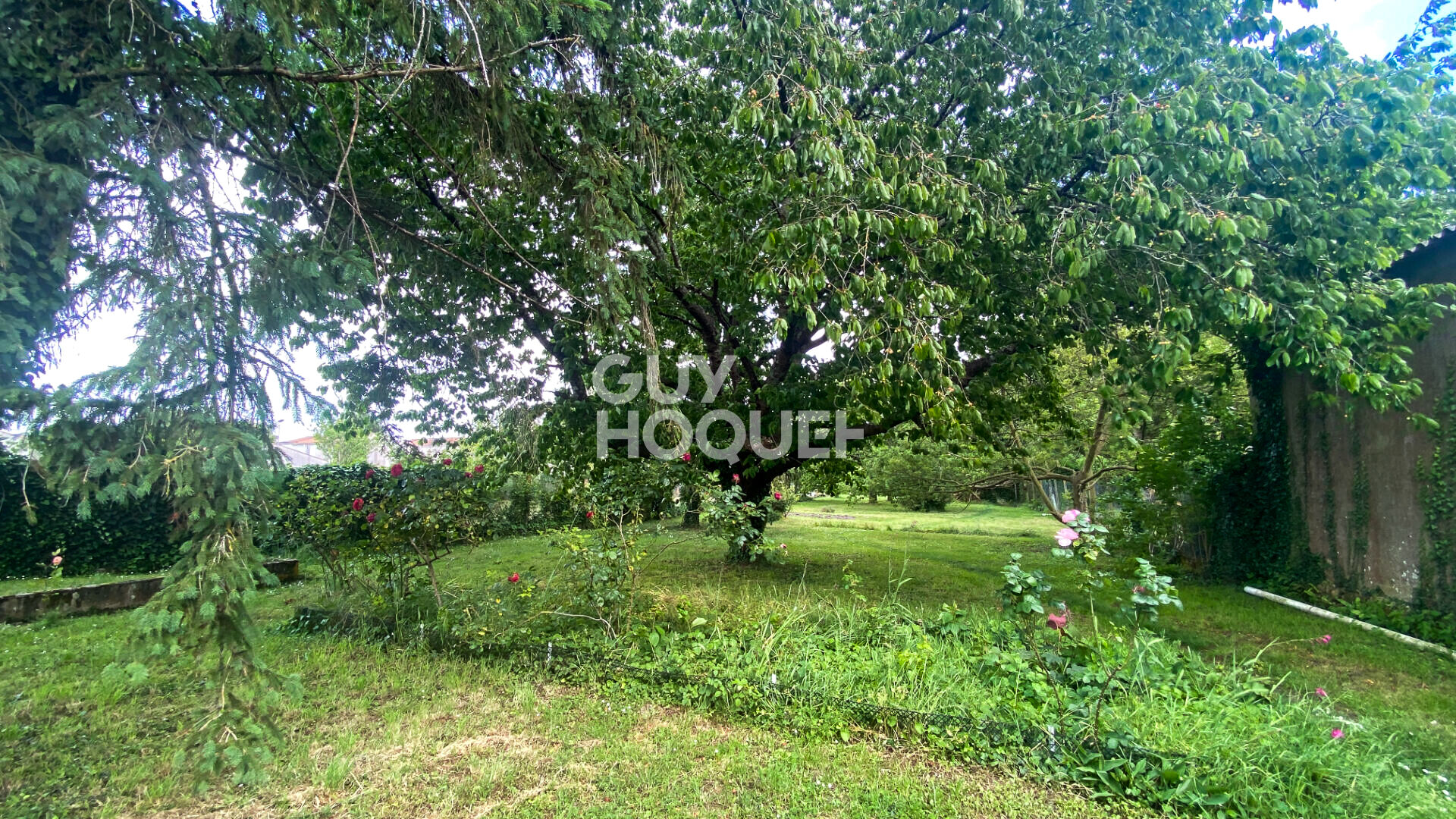 Maison de Ville de 153 m² avec Grand Jardin et Garage/Atelier