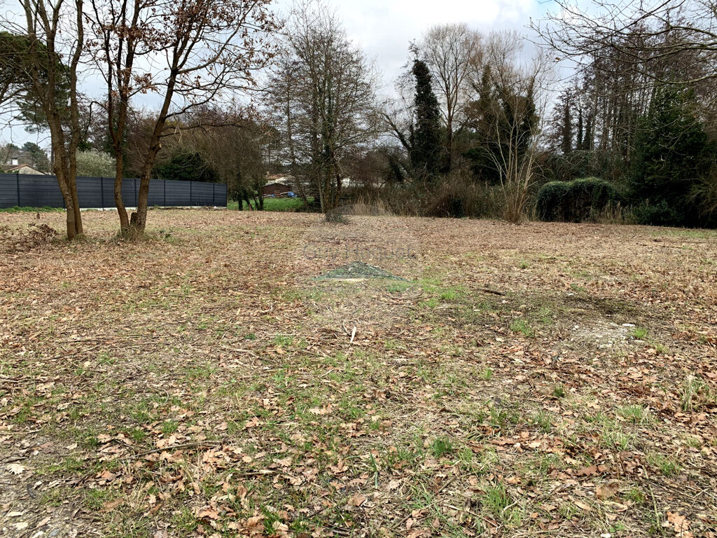 Terrain constructible - La Tremblade - 743 m2