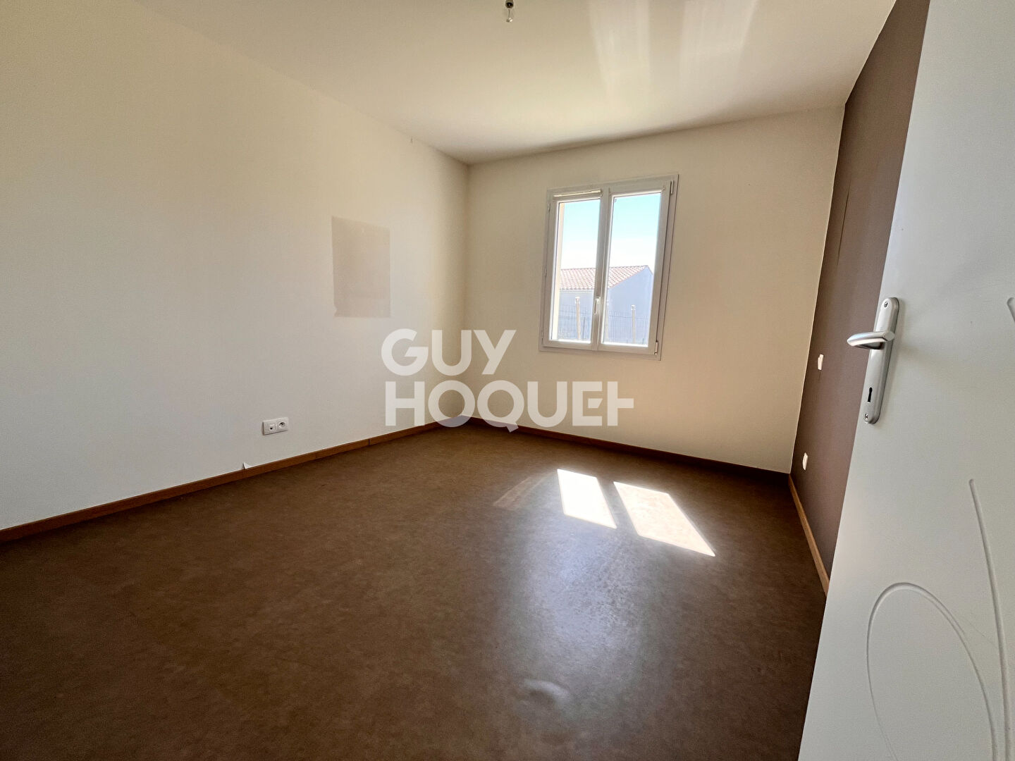 Maison LES MATHES de plain pied à proximité du centre ville