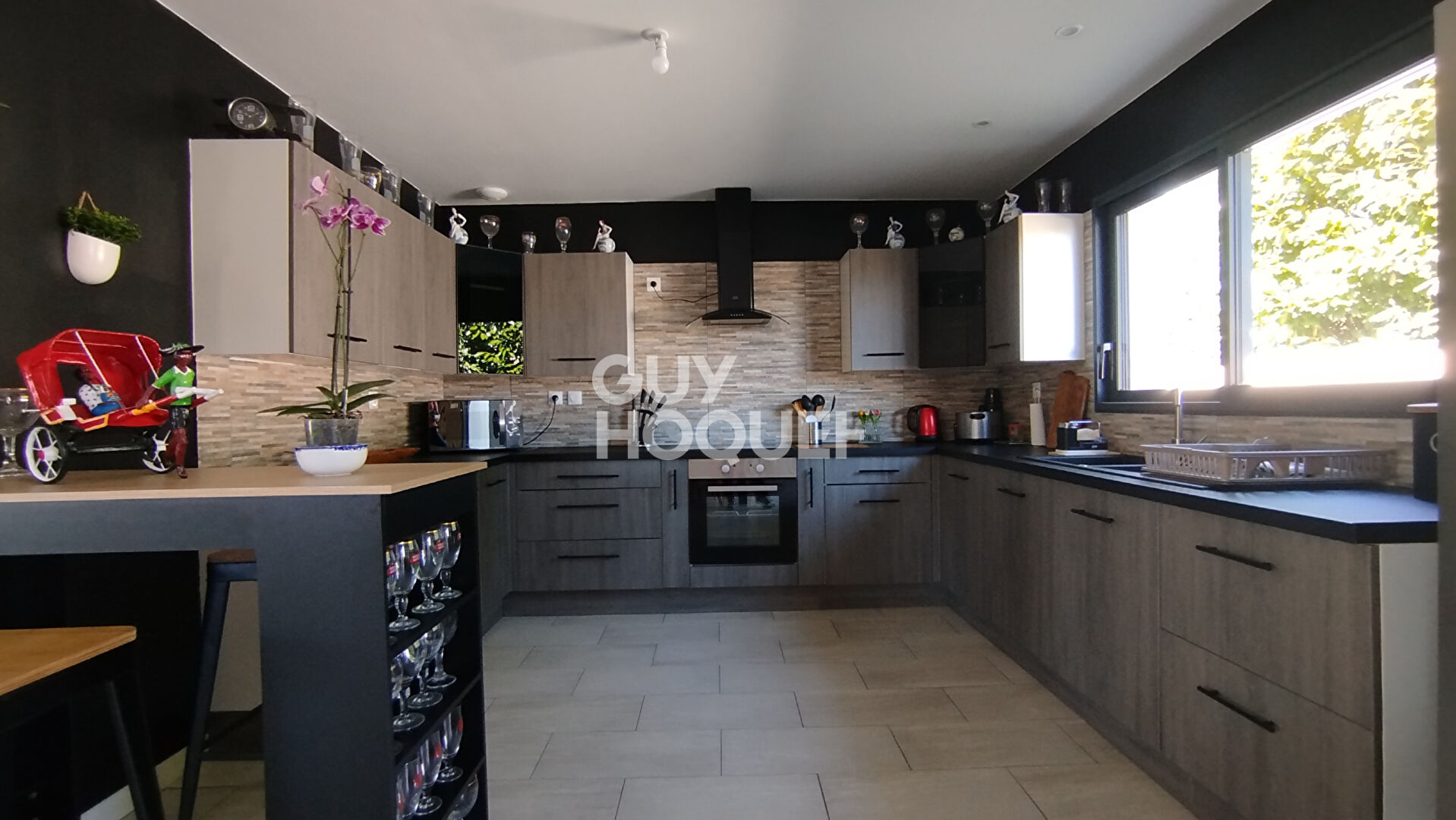 LES MATHES : maison de 6 pièces (149 m²) à vendre
