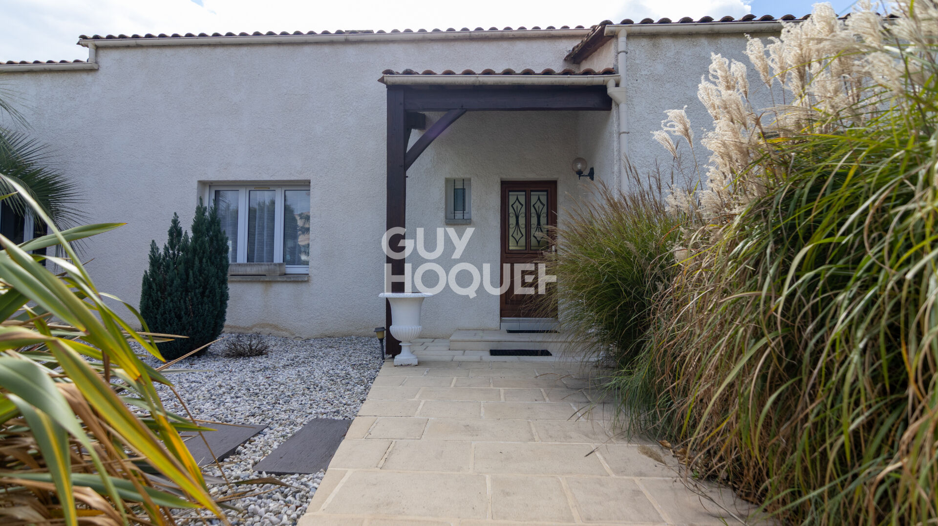 Charente-Maritime : maison de 170 m² avec jardin, garage et sous-sol aux Mathes (17570)