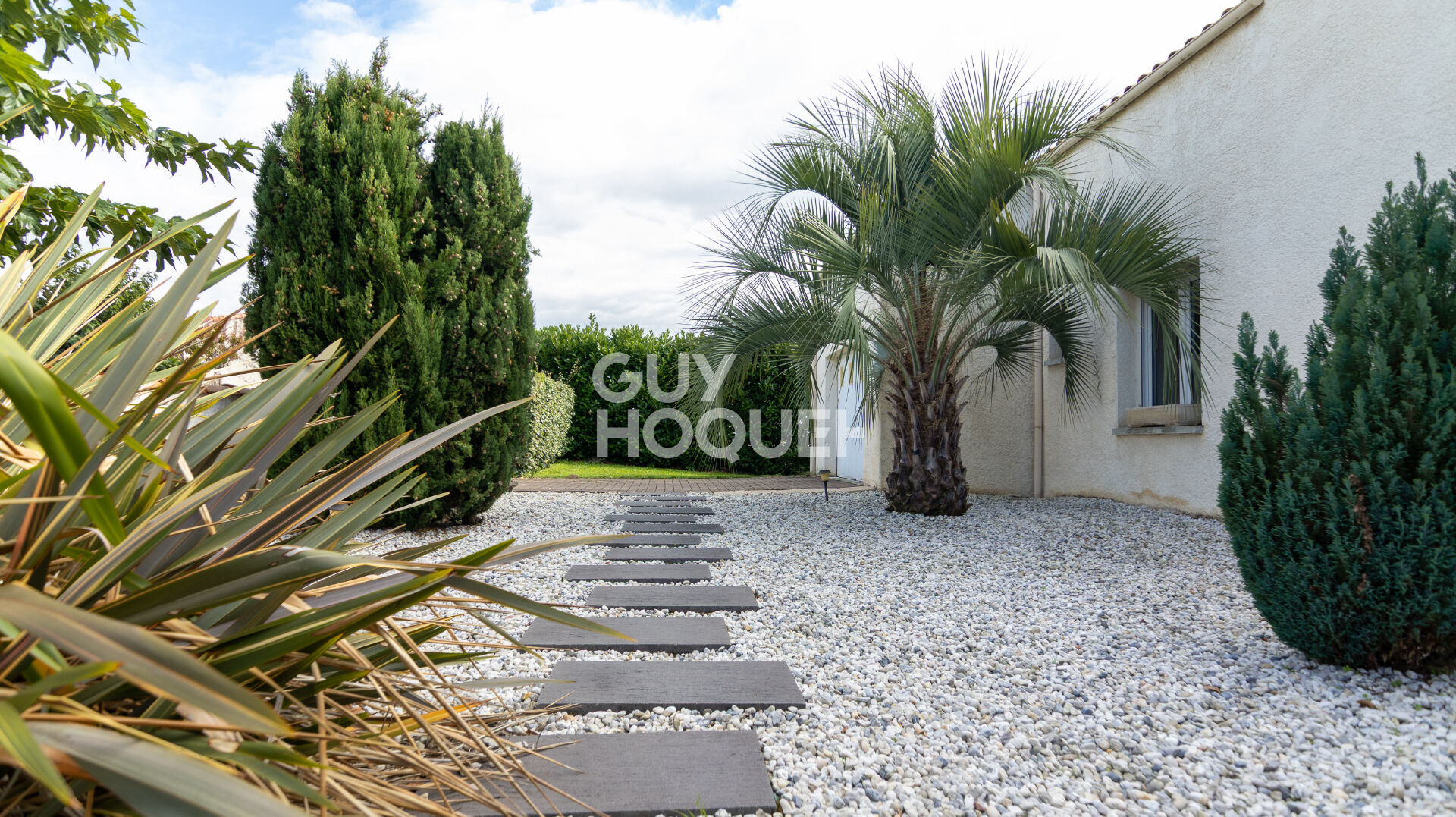 Charente-Maritime : maison de 170 m² avec jardin, garage et sous-sol aux Mathes (17570)