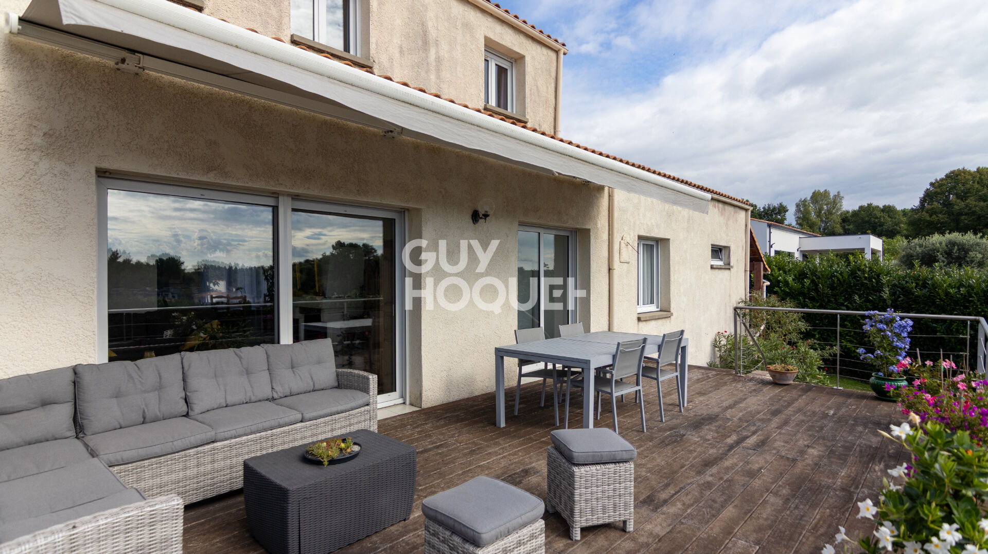 Charente-Maritime : maison de 170 m² avec jardin, garage et sous-sol aux Mathes (17570)