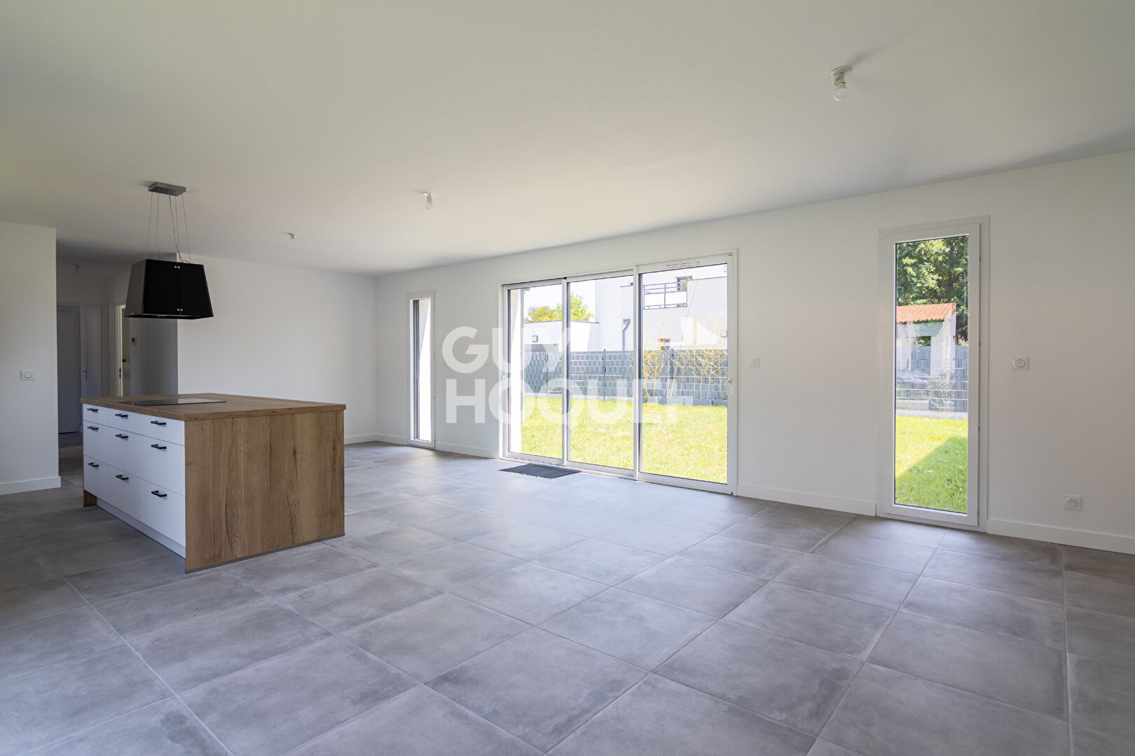 VILLA NEUVE DE STANDING AUX MATHES - ESPACE, LUMIÈRE ET CONFORT MODERNE