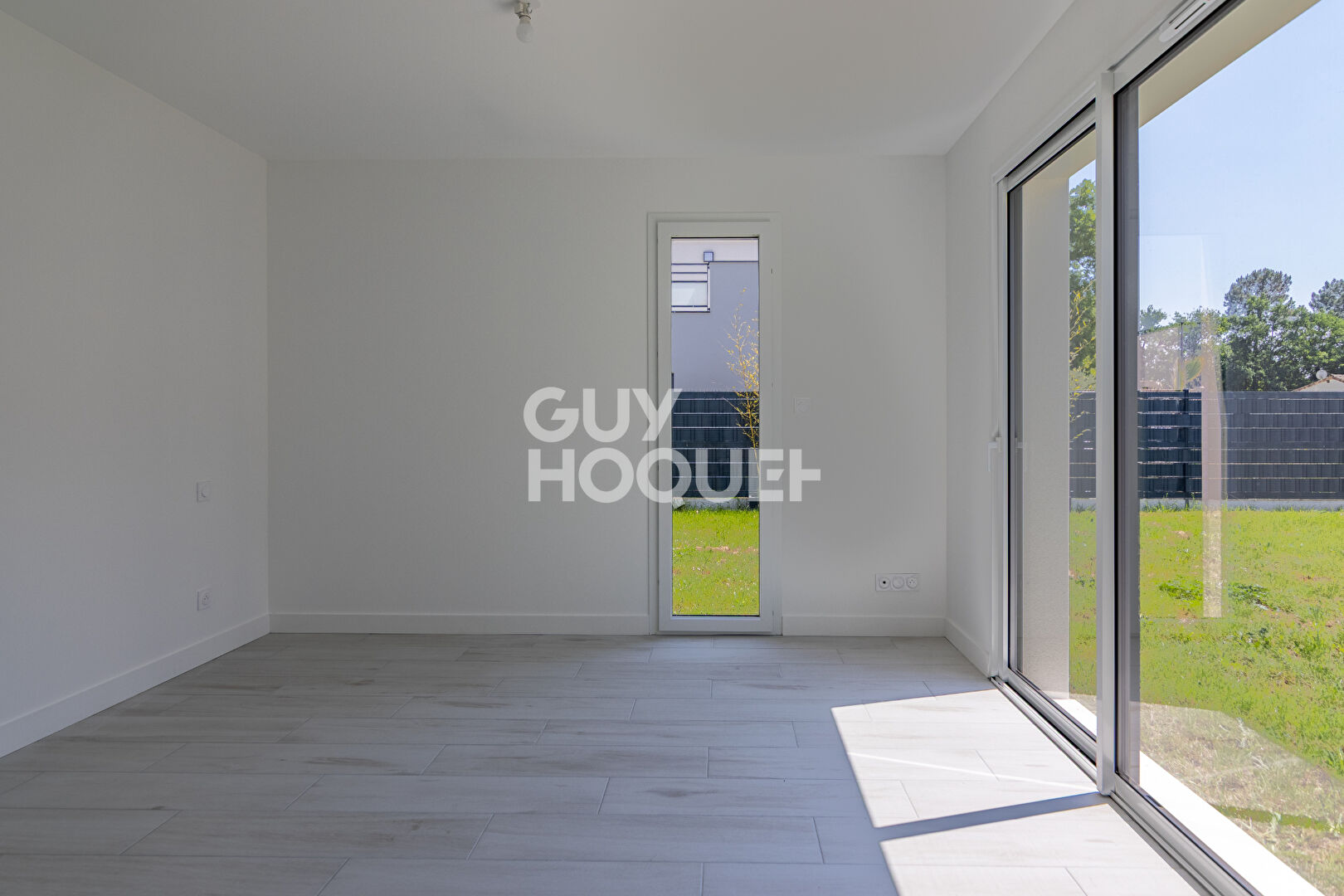 VILLA NEUVE DE STANDING AUX MATHES - ESPACE, LUMIÈRE ET CONFORT MODERNE