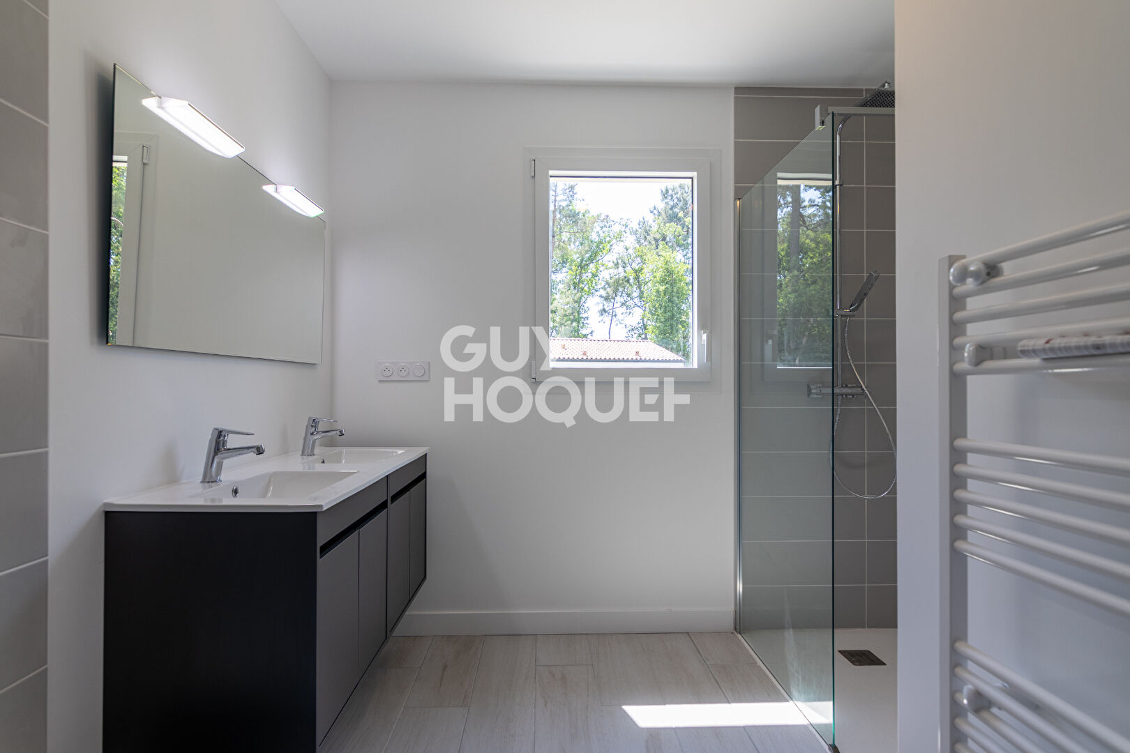 VILLA NEUVE DE STANDING AUX MATHES - ESPACE, LUMIÈRE ET CONFORT MODERNE