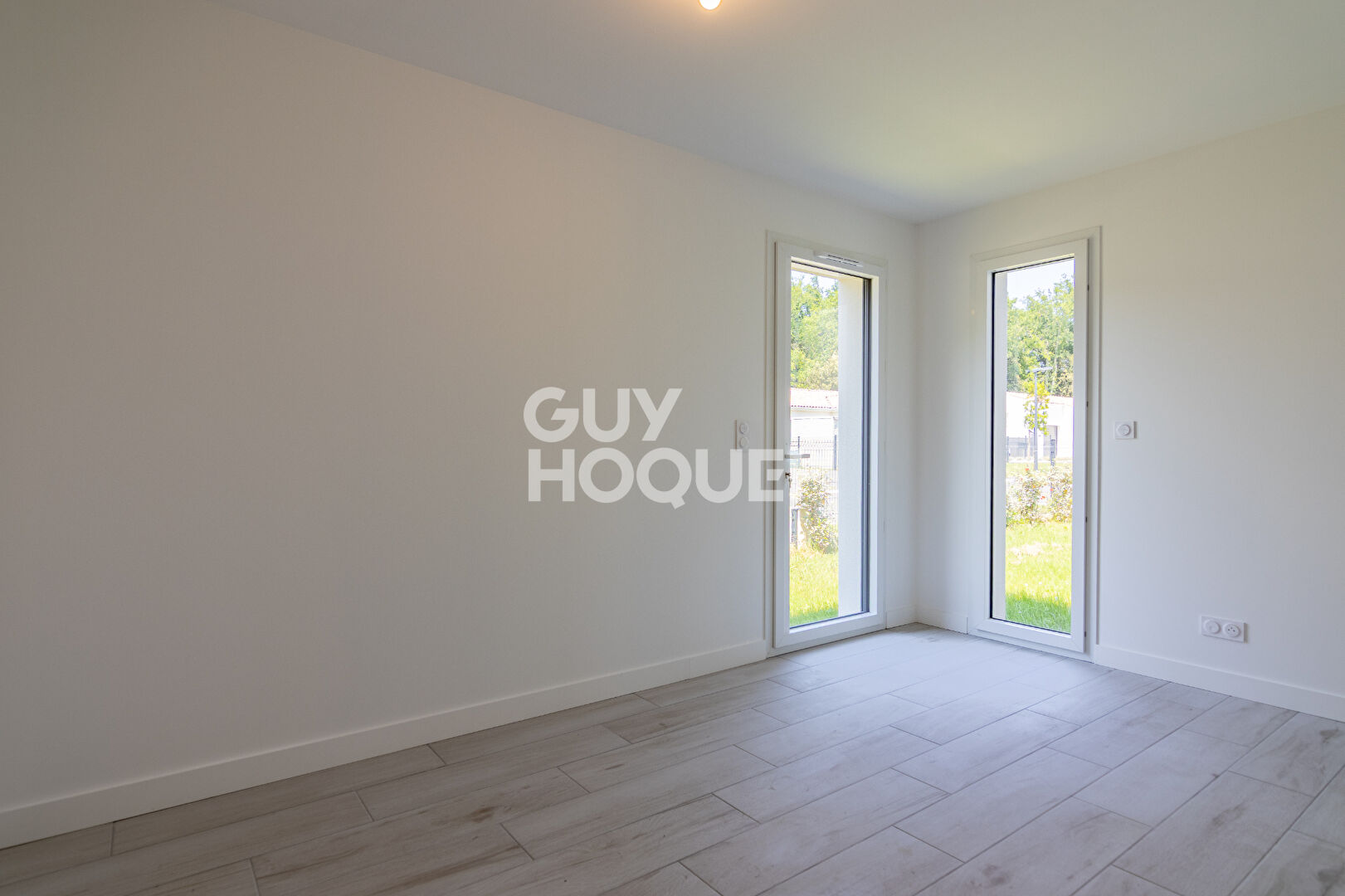 VILLA NEUVE DE STANDING AUX MATHES - ESPACE, LUMIÈRE ET CONFORT MODERNE