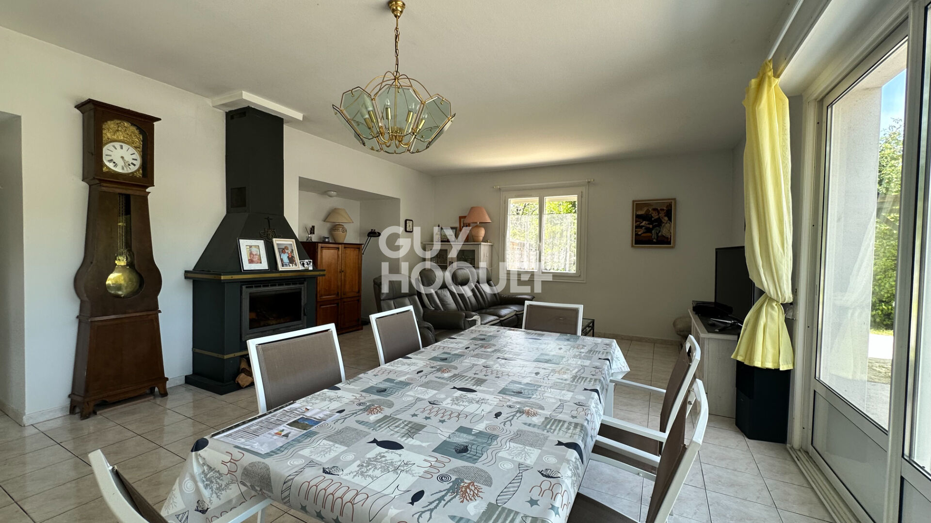 Maison spacieuse à vendre à La Tremblade - 11 pièces, 7 chambres