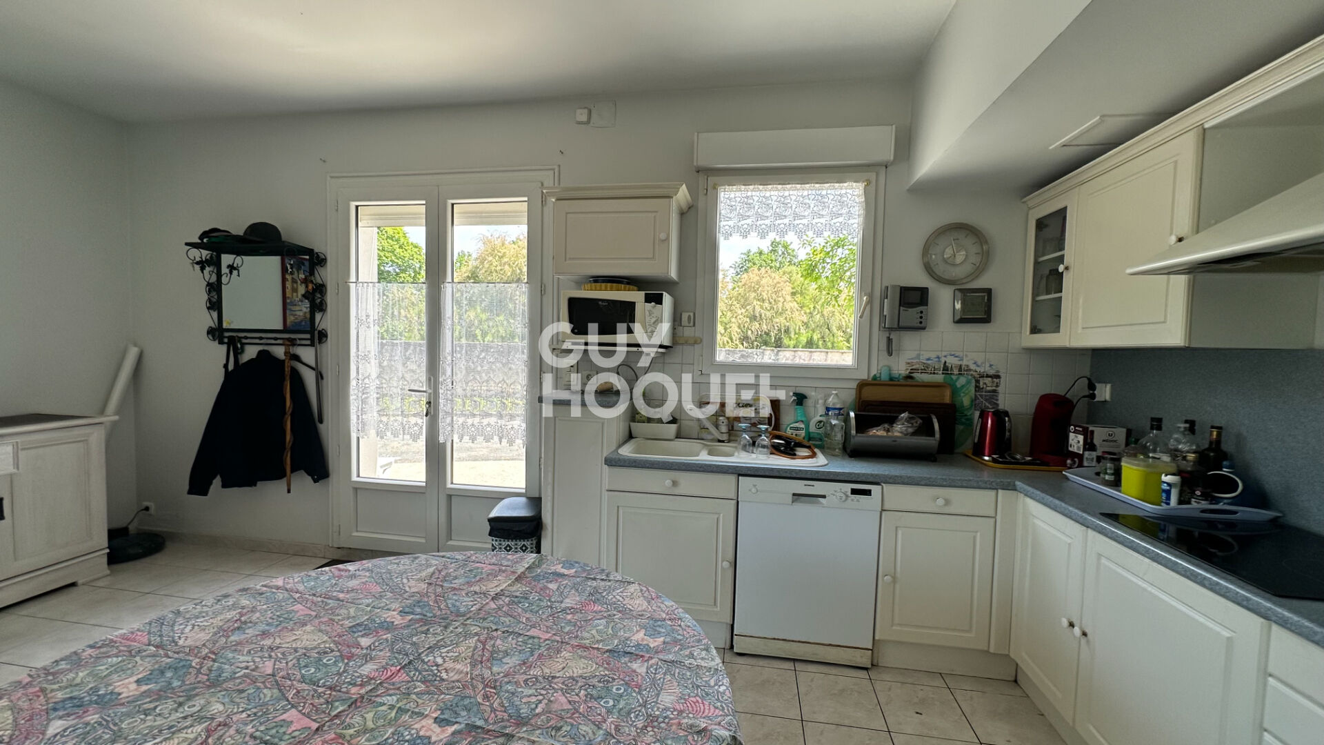 Maison spacieuse à vendre à La Tremblade - 11 pièces, 7 chambres