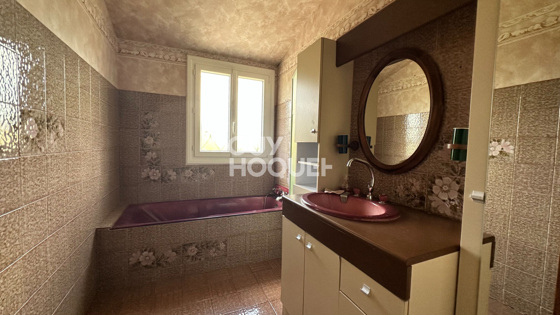 Maison spacieuse à vendre à La Tremblade - 11 pièces, 7 chambres