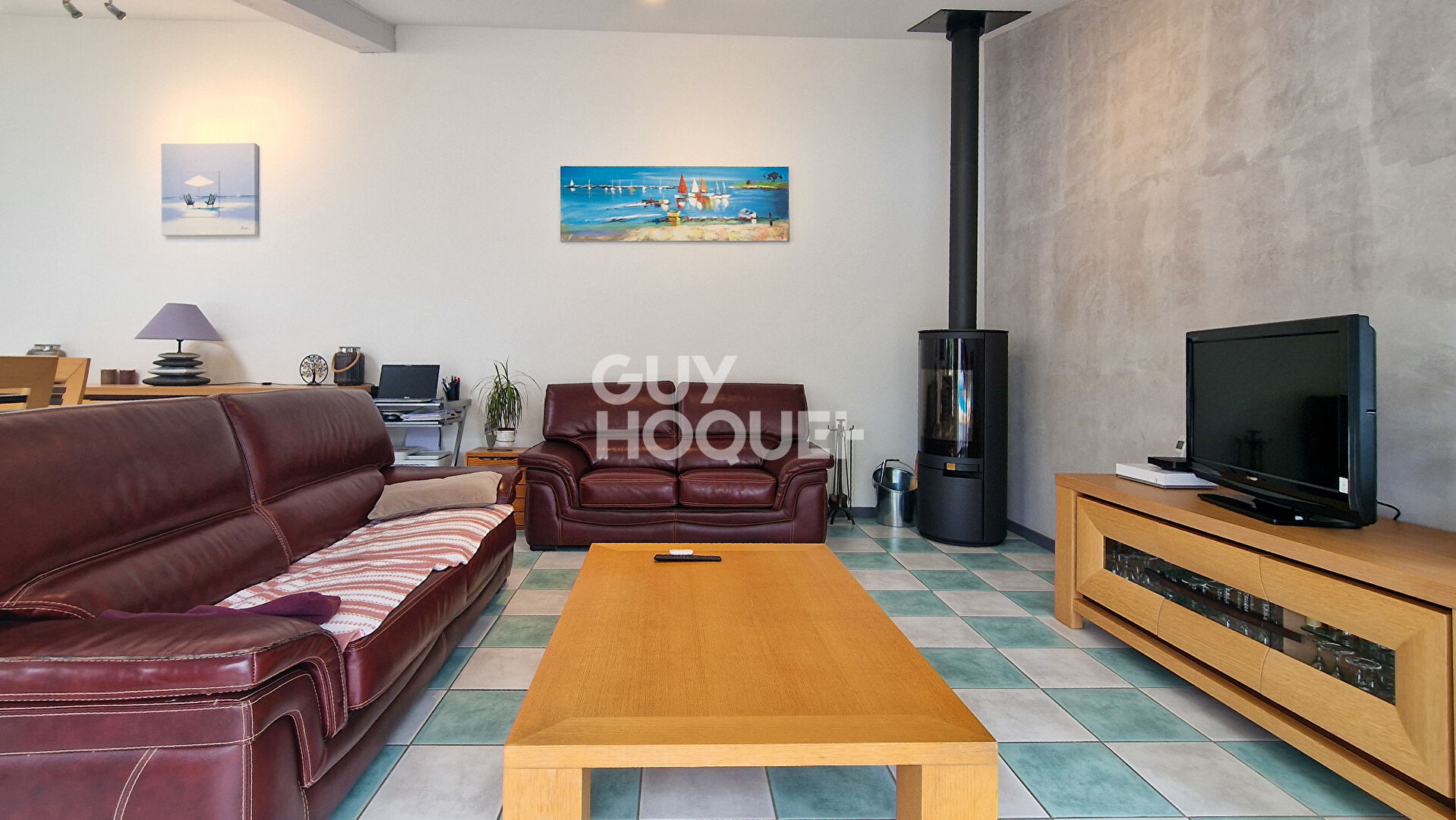 Maison à vendre à Arvert - 5 chambres, piscine chauffée et jardin spacieux