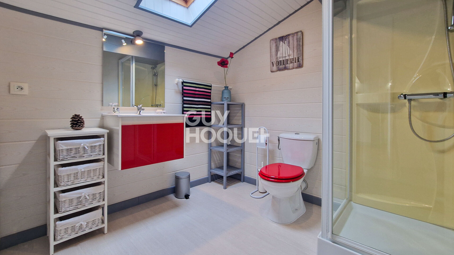 Maison à vendre à Arvert - 5 chambres, piscine chauffée et jardin spacieux
