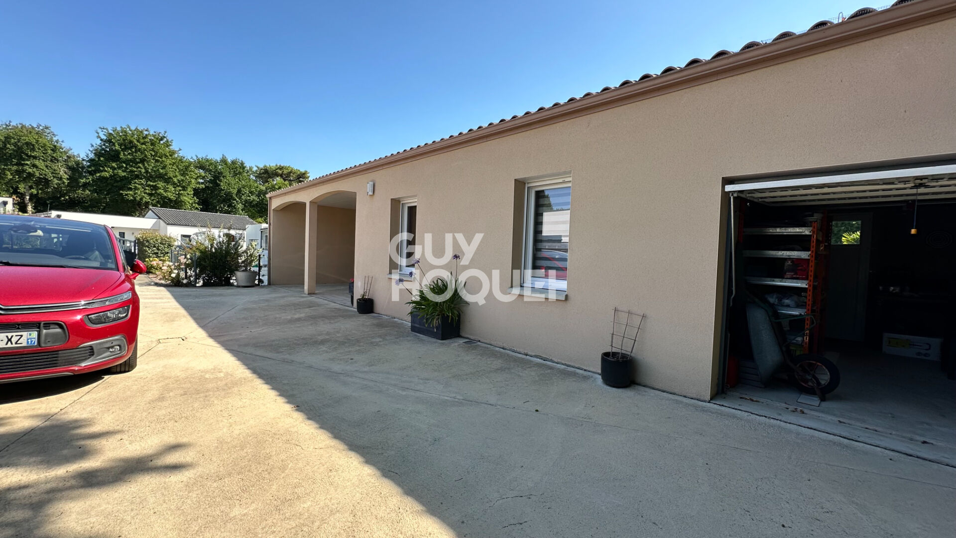Maison moderne à vendre à Etaules - 3 chambres, jardin et garage