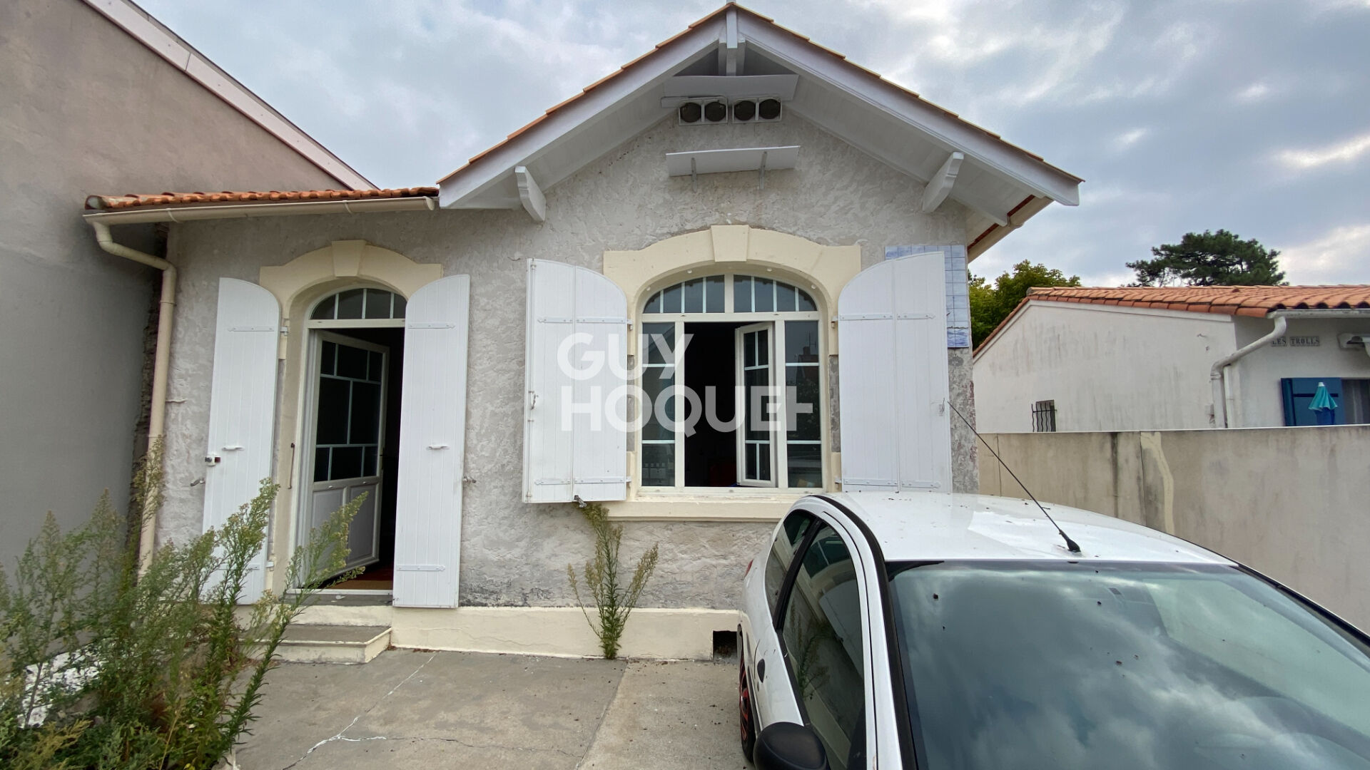 Maison ronçoise à 150 m de la plage /Plain-pied