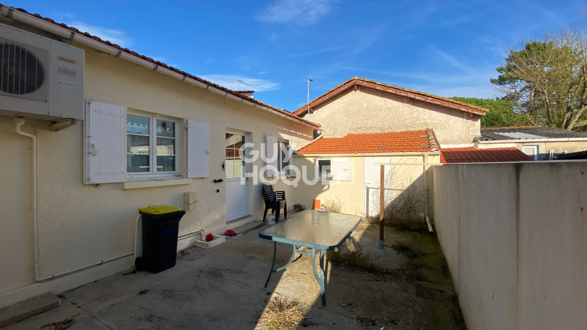 Maison ronçoise à 150 m de la plage /Plain-pied