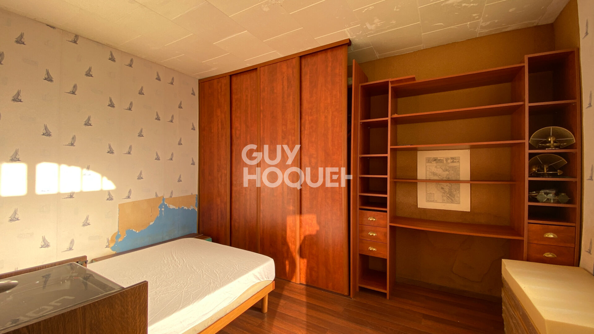 Maison ronçoise à 150 m de la plage /Plain-pied