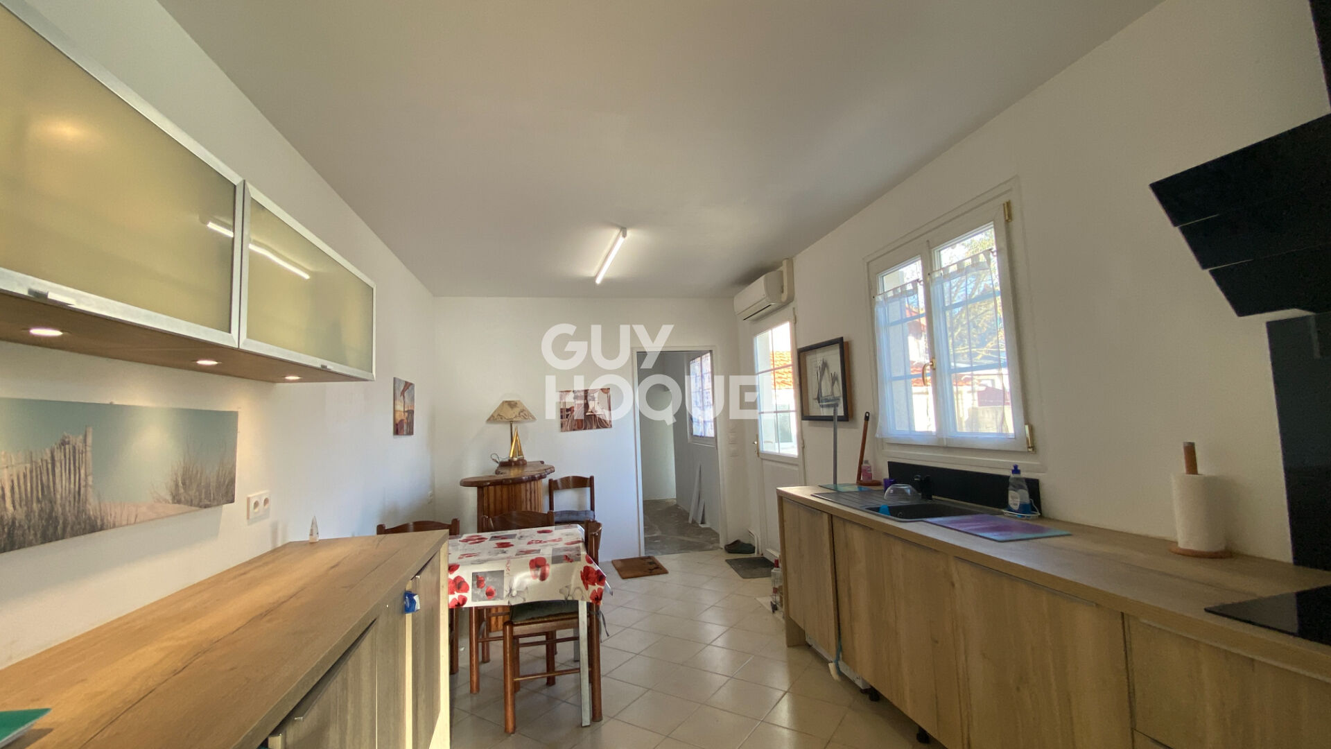 Maison ronçoise à 150 m de la plage /Plain-pied