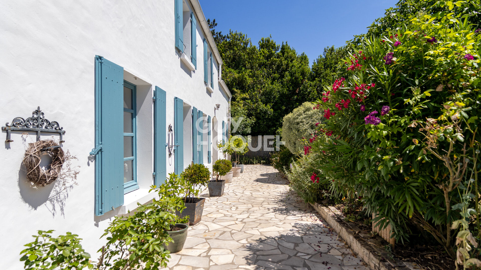 Maison d'exception à vendre à Chaillevette - 680 500 