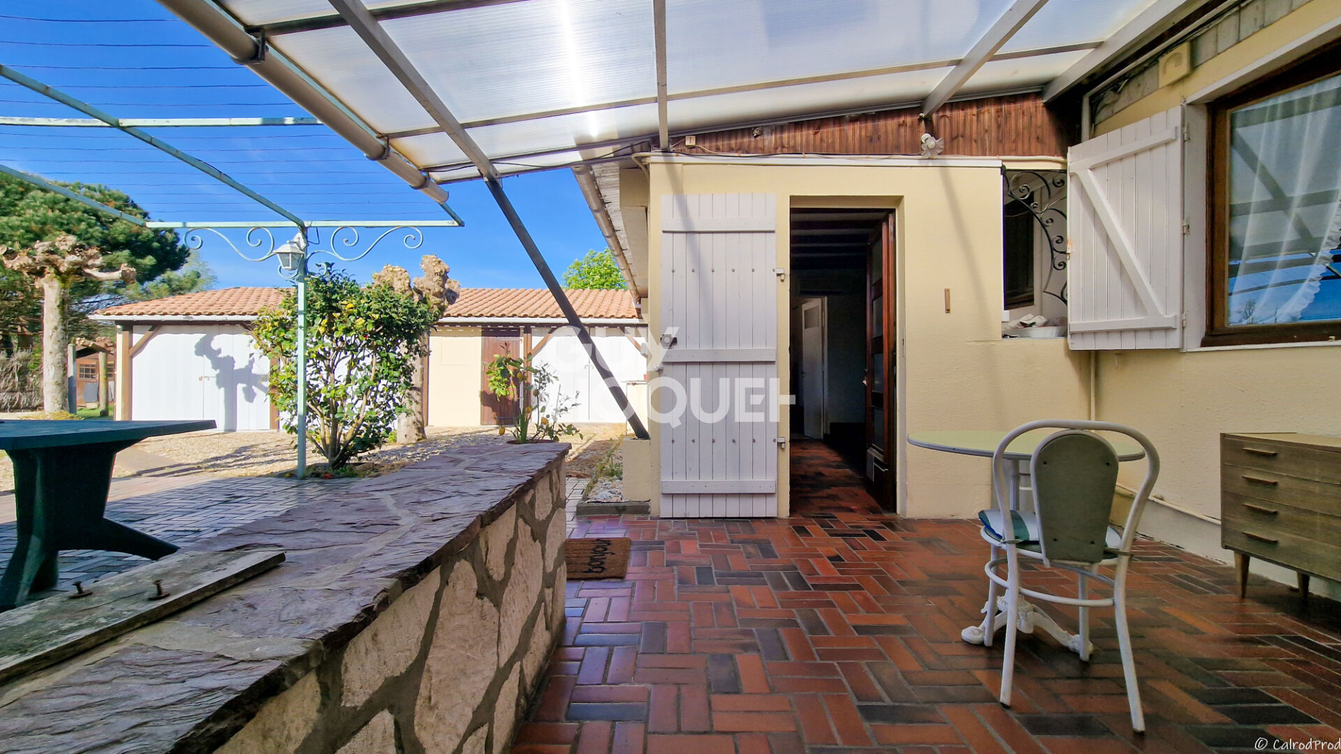 Exclusivité - Maison avec piscine et dépendances à La Tremblade