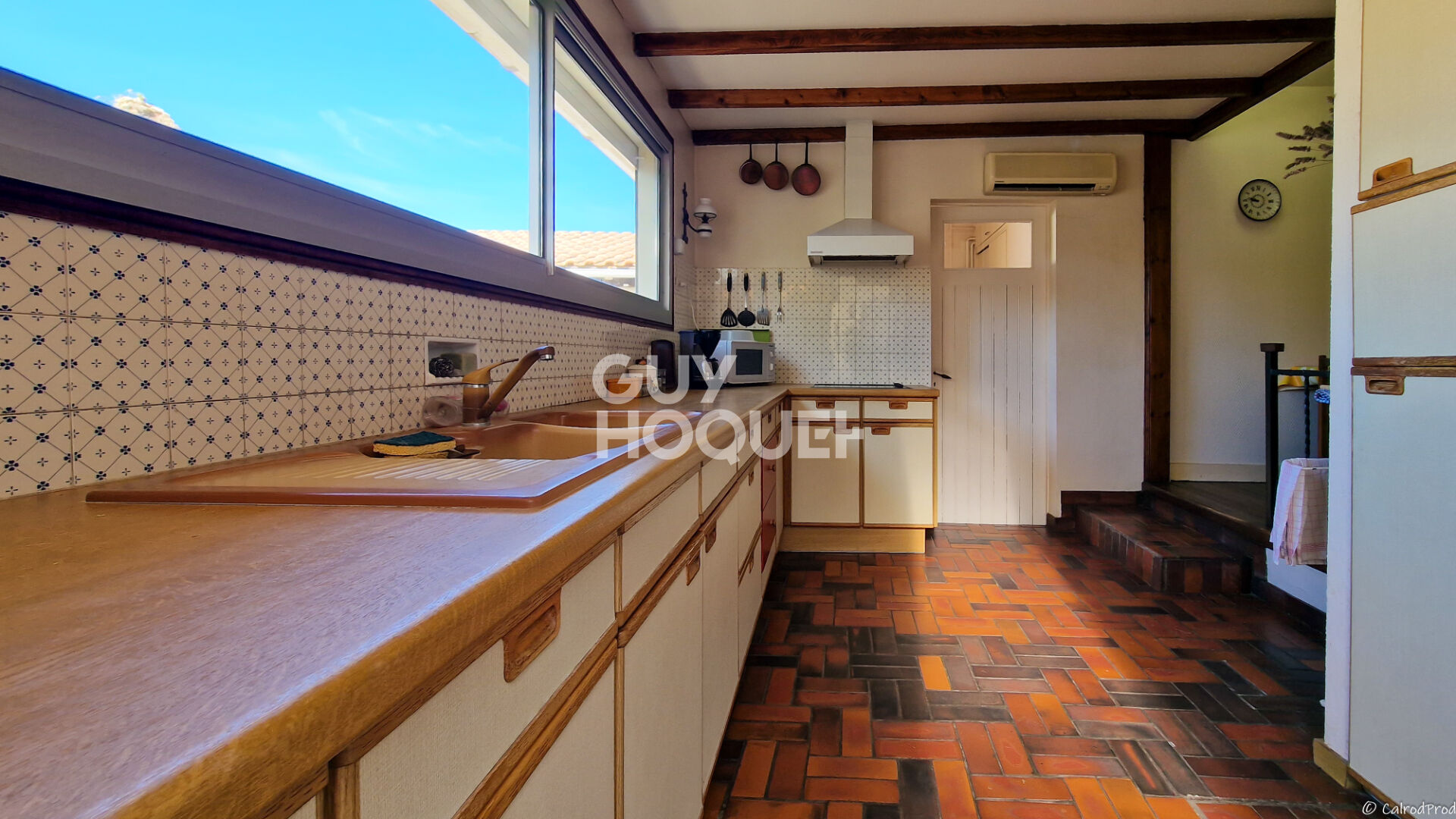 Exclusivité - Maison avec piscine et dépendances à La Tremblade