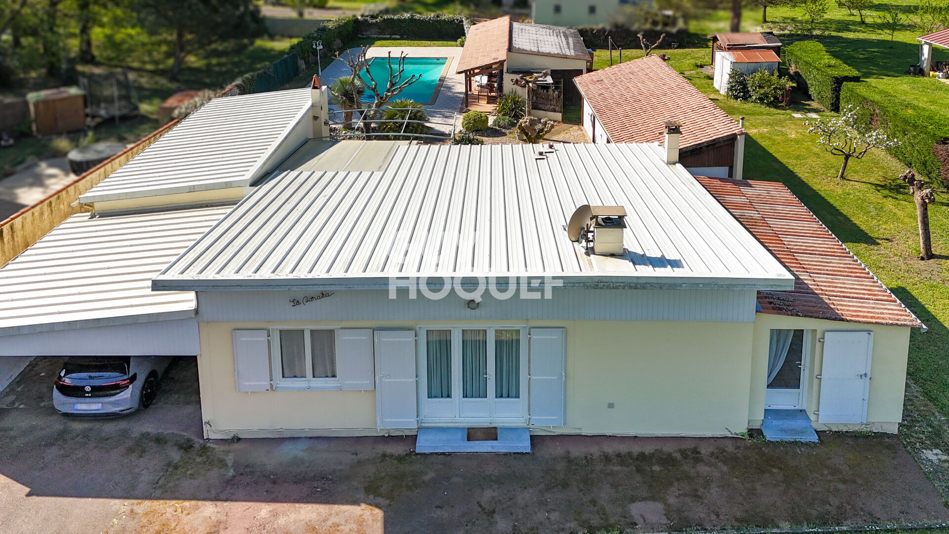 Exclusivité - Maison avec piscine et dépendances à La Tremblade