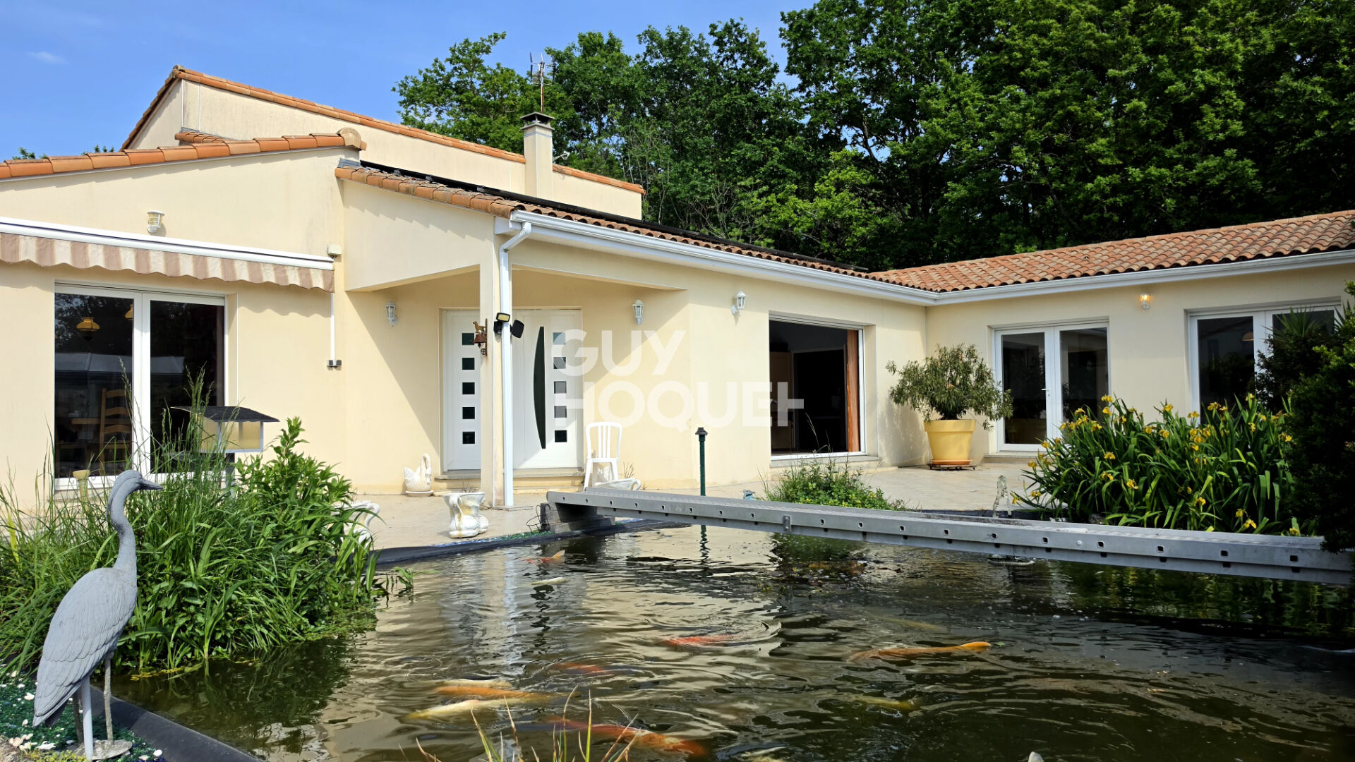 Maison d'exception à vendre à Etaules - 6 pièces, piscine chauffée, 370 m²