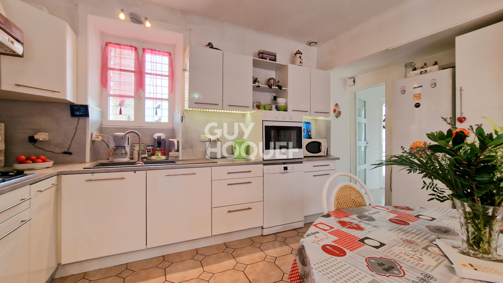 Maison Familiale Spacieuse avec Double Garage  à ARVERT