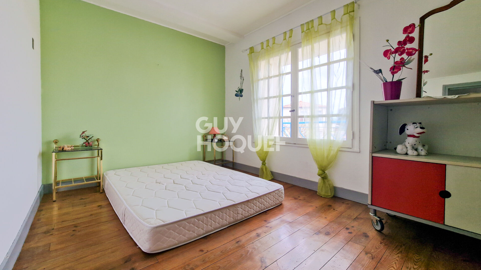 Maison Familiale Spacieuse avec Double Garage  à ARVERT