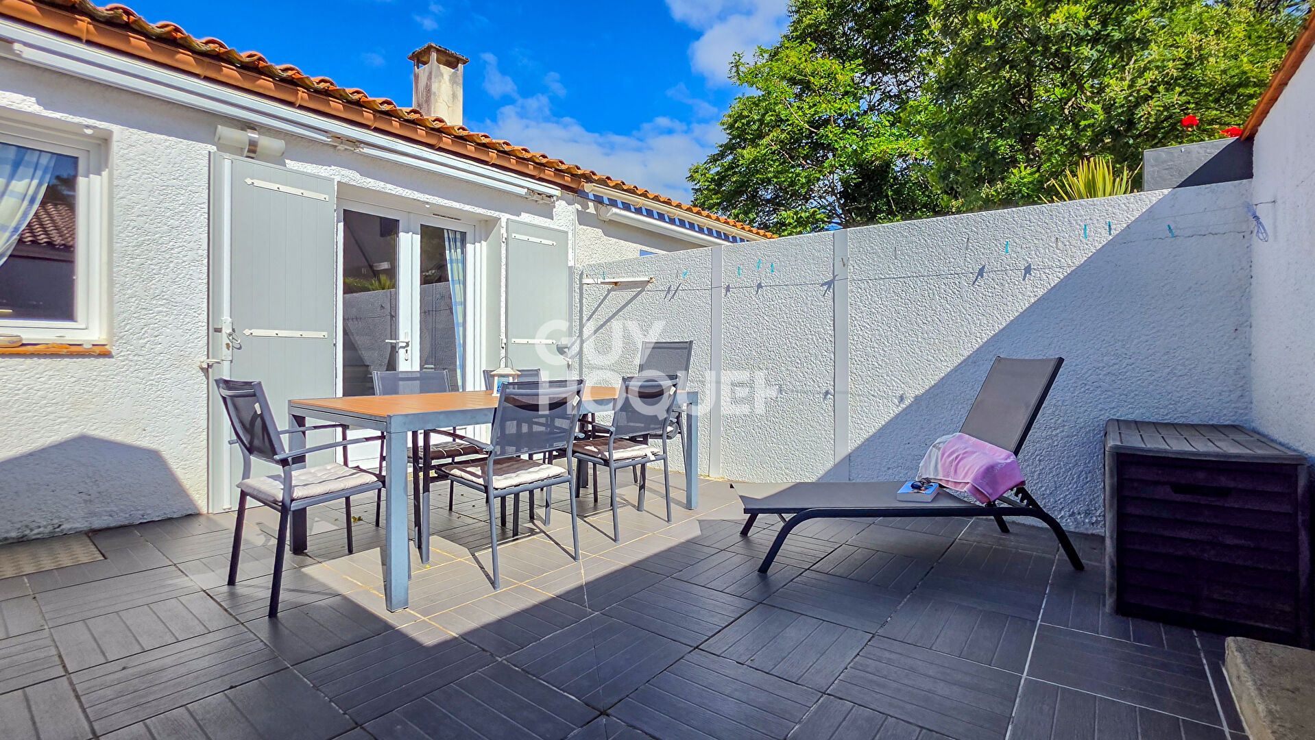 Maison à vendre à Les Mathes - Charmante maison 2 pièces avec grande terrasse