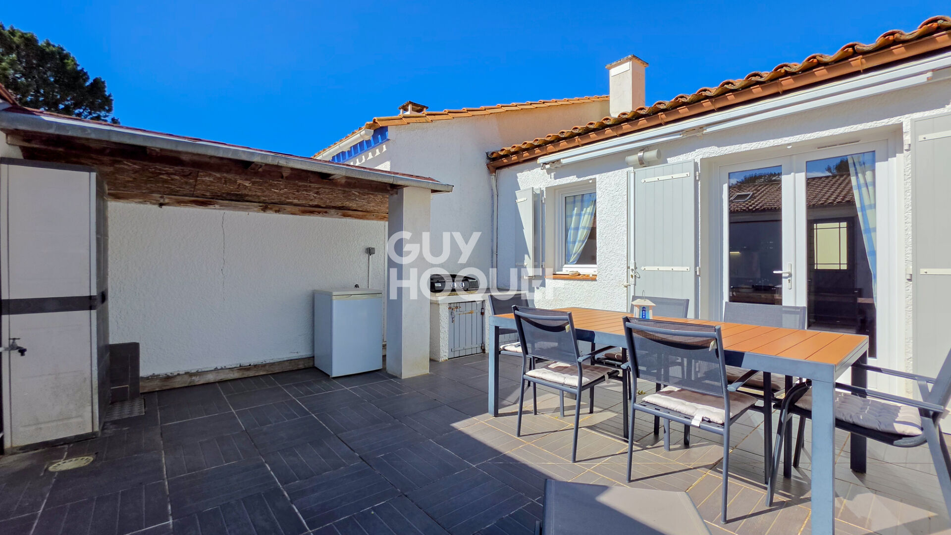 Maison à vendre à Les Mathes - Charmante maison 2 pièces avec grande terrasse