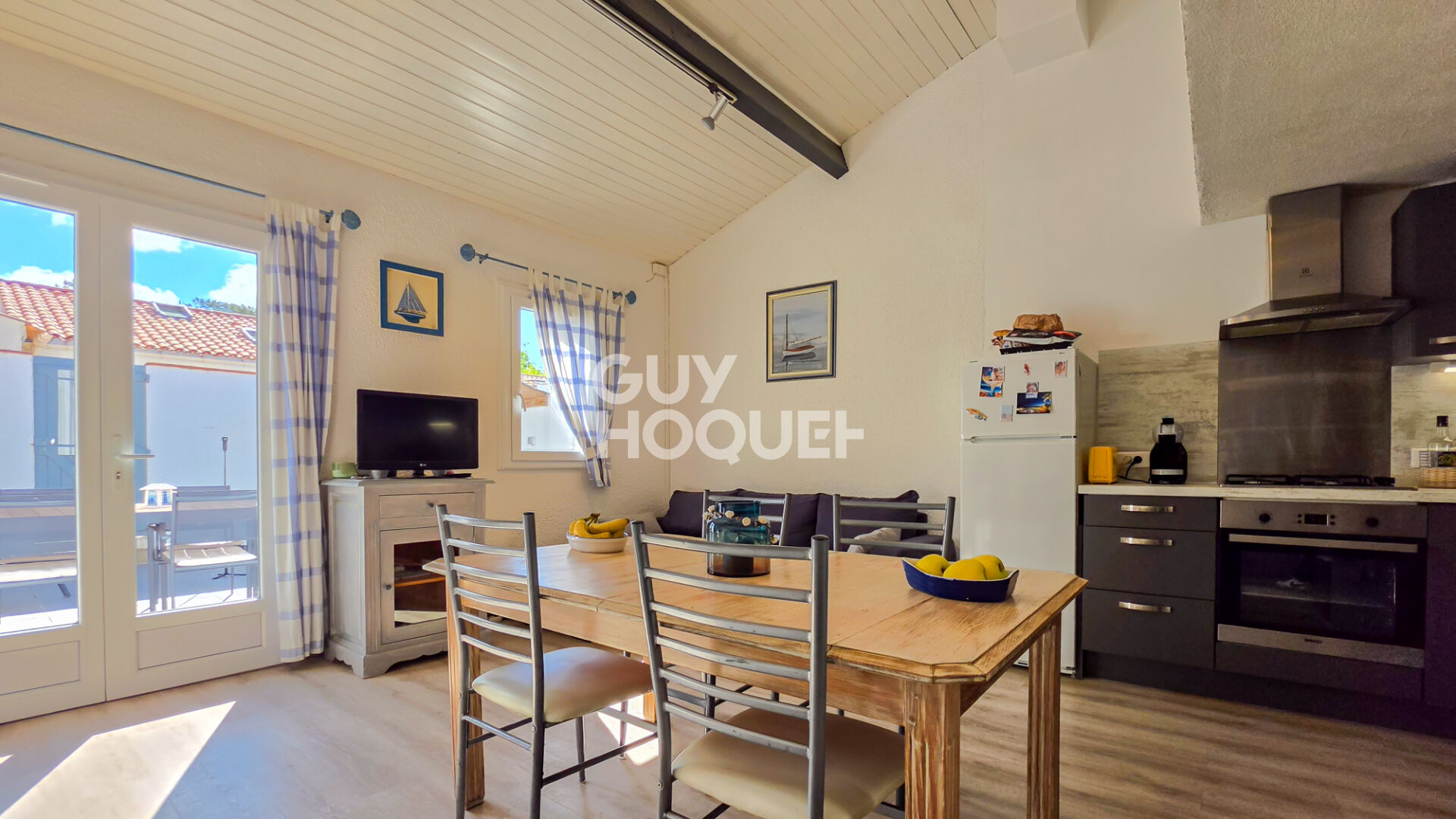 Maison à vendre à Les Mathes - Charmante maison 2 pièces avec grande terrasse