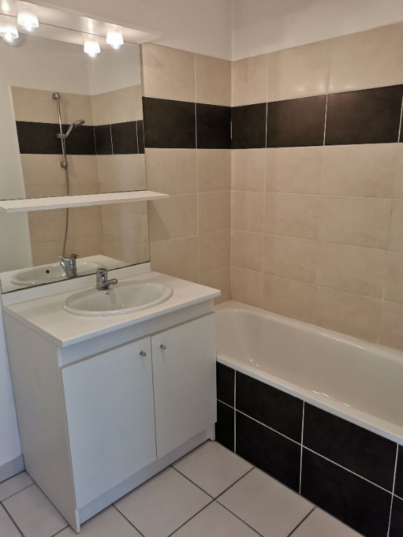 LOCATION d'un appartement F3 (55 m²) à ORTHEZ