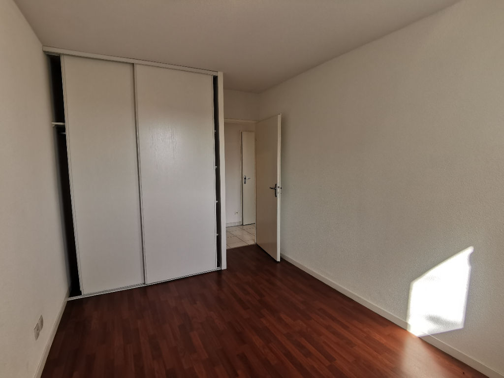 LOCATION d'un appartement F3 (55 m²) à ORTHEZ