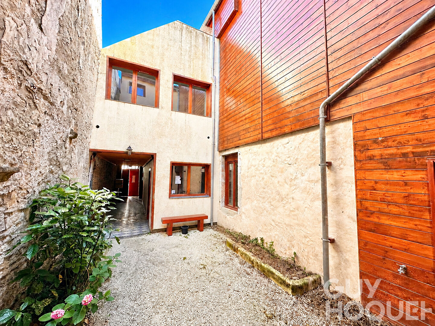 Immeuble de rapport d'exception au centre ville d'Orthez avec 5 appartements