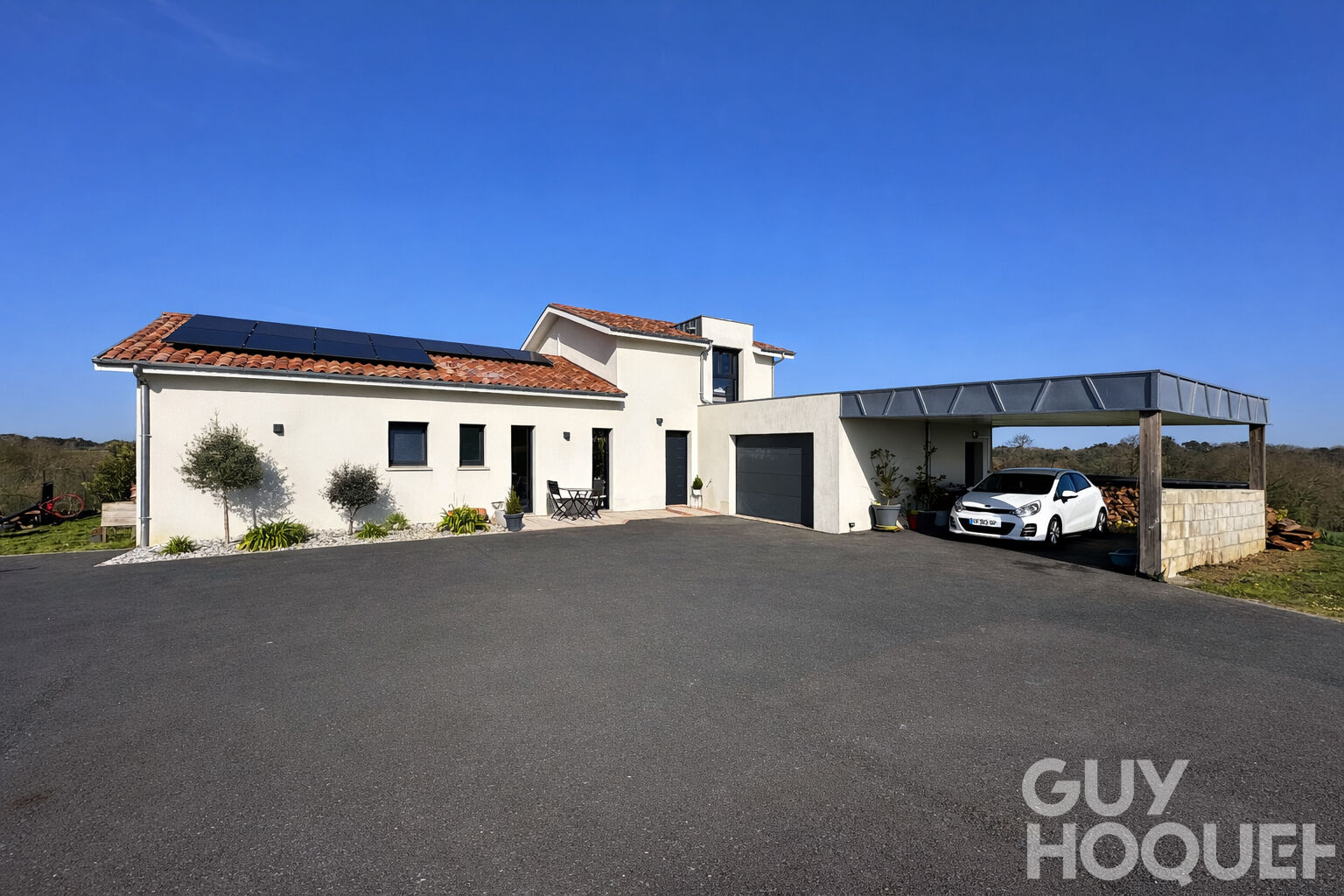 Maison contemporaine 148 m² proche ORTHEZ avec piscine et garage