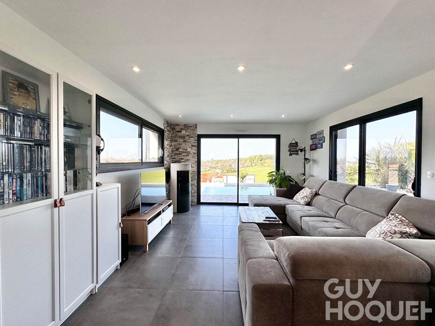 Maison contemporaine 148 m² proche ORTHEZ avec piscine et garage