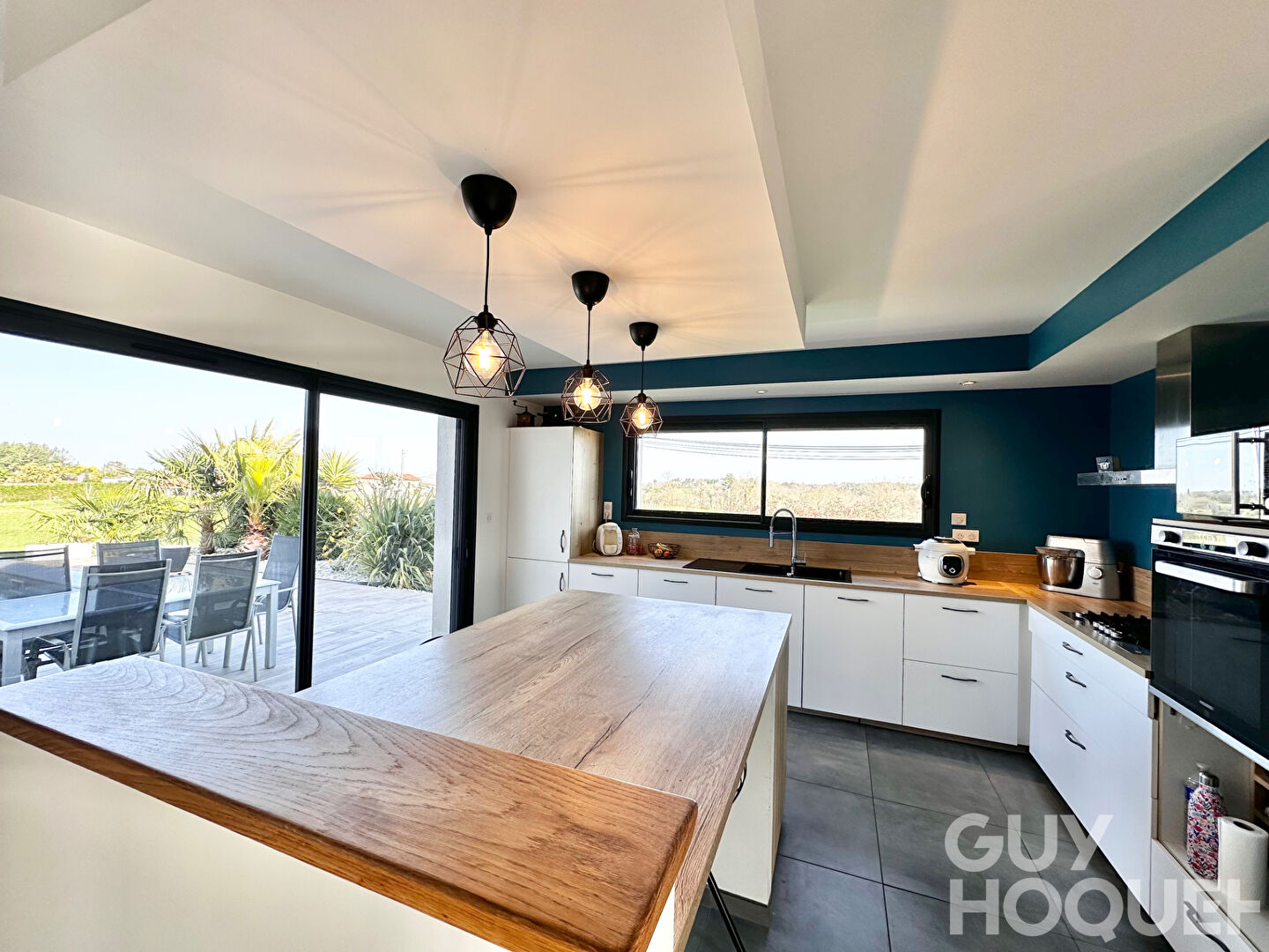 Maison contemporaine 148 m² proche ORTHEZ avec piscine et garage