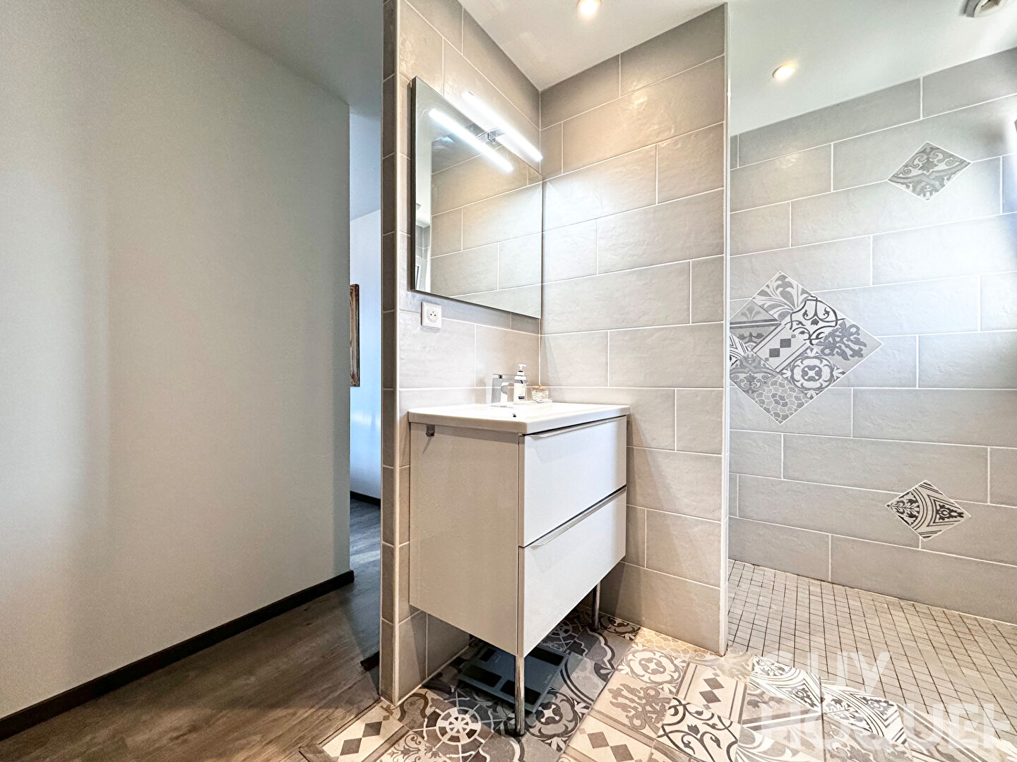 Maison contemporaine 148 m² proche ORTHEZ avec piscine et garage