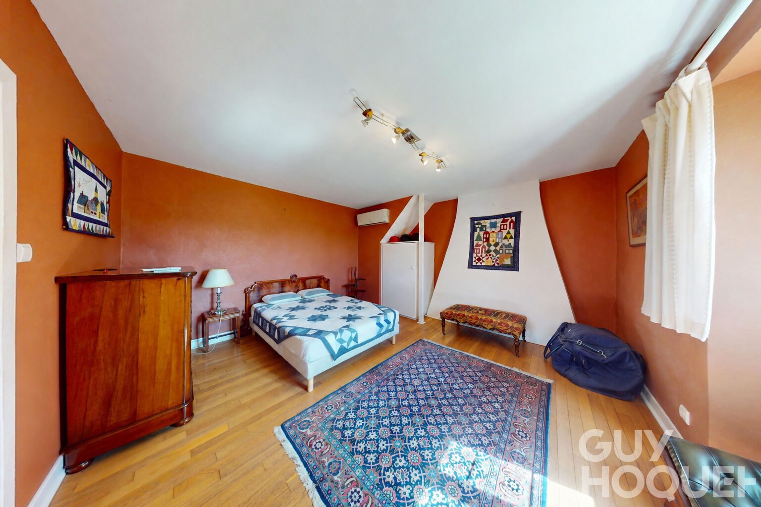 Belle propriété de caractère avec annexe et dépendance
