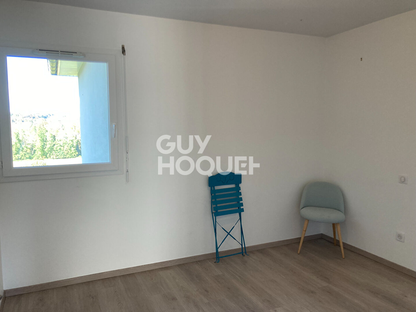 Location : appartement 4 pièces (81 m²) à ORTHEZ