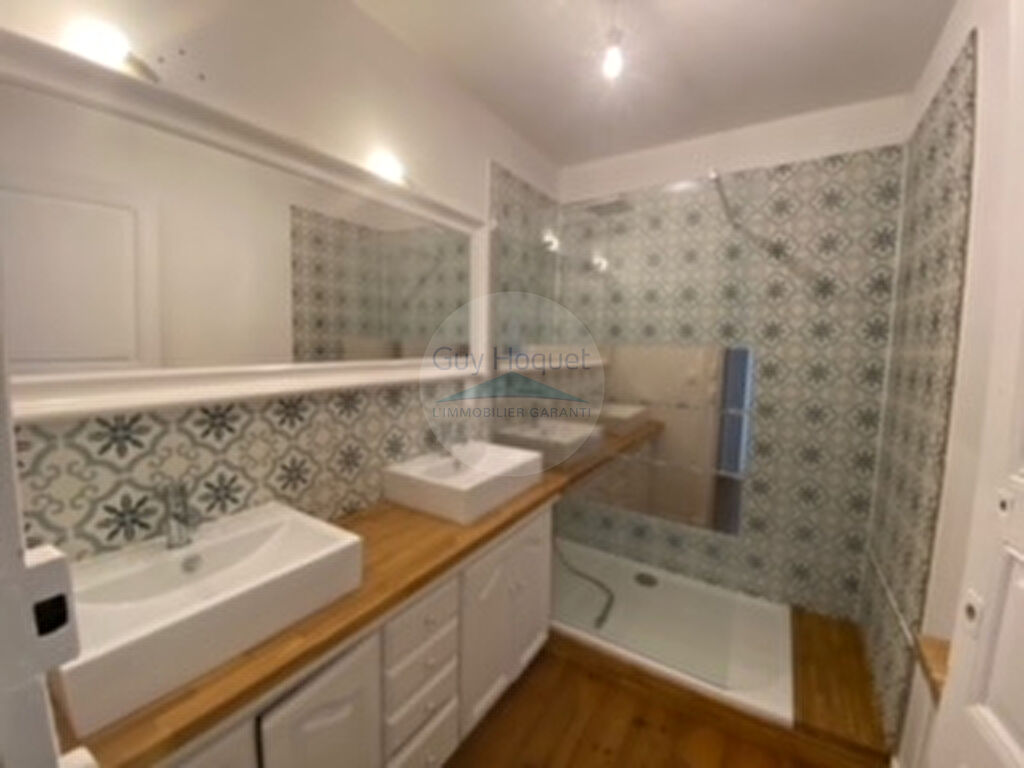 Location : appartement 3 pièces (57 m²) à ORTHEZ