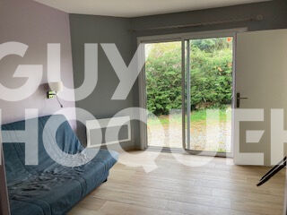 Maison à louer avec piscine à Lacadée