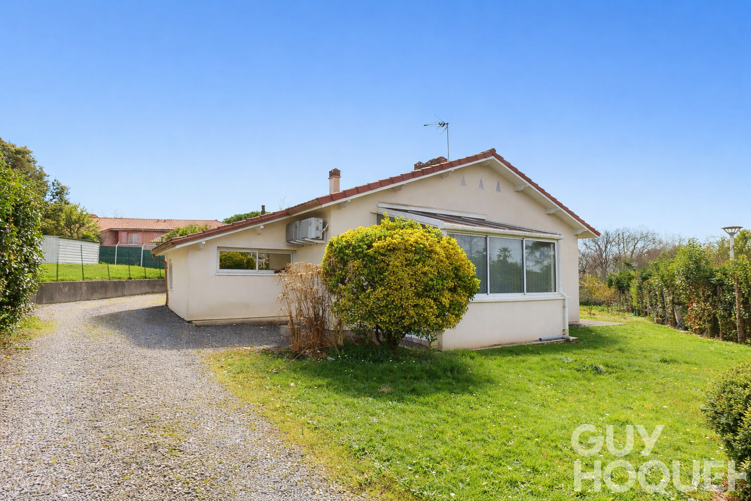 Maison de plain-pied avec studio indépendant quartier recherché d'Hagetmau