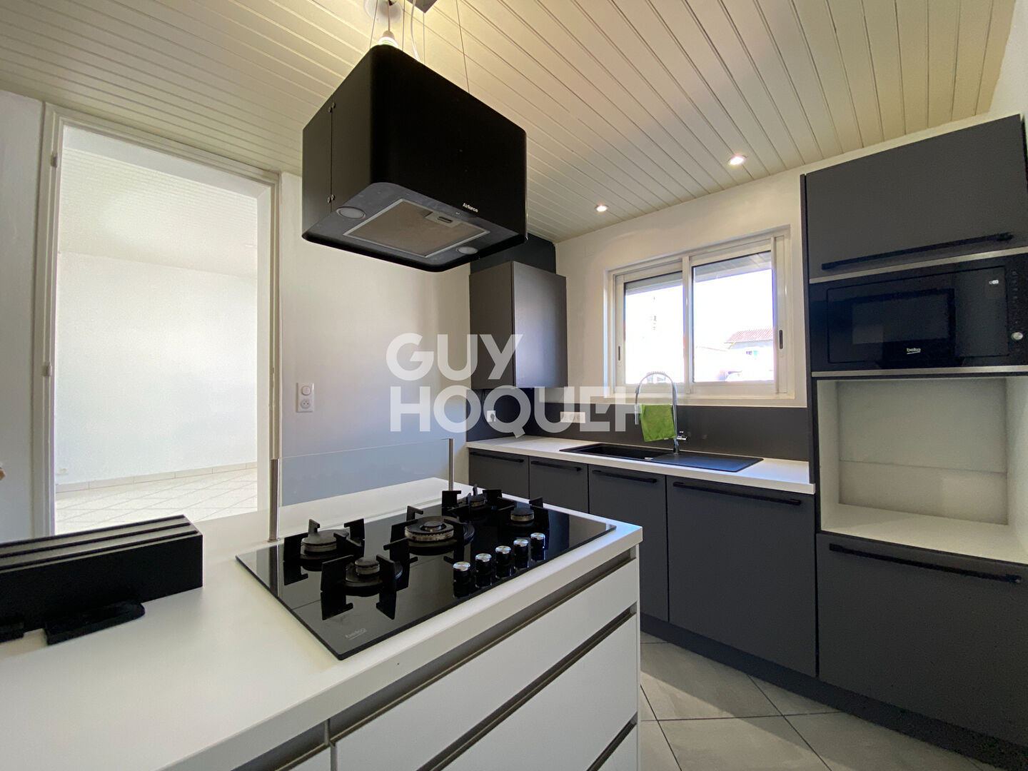 Maison plain-pied centre ville d'Artix 4 pièce(s) 80 m2