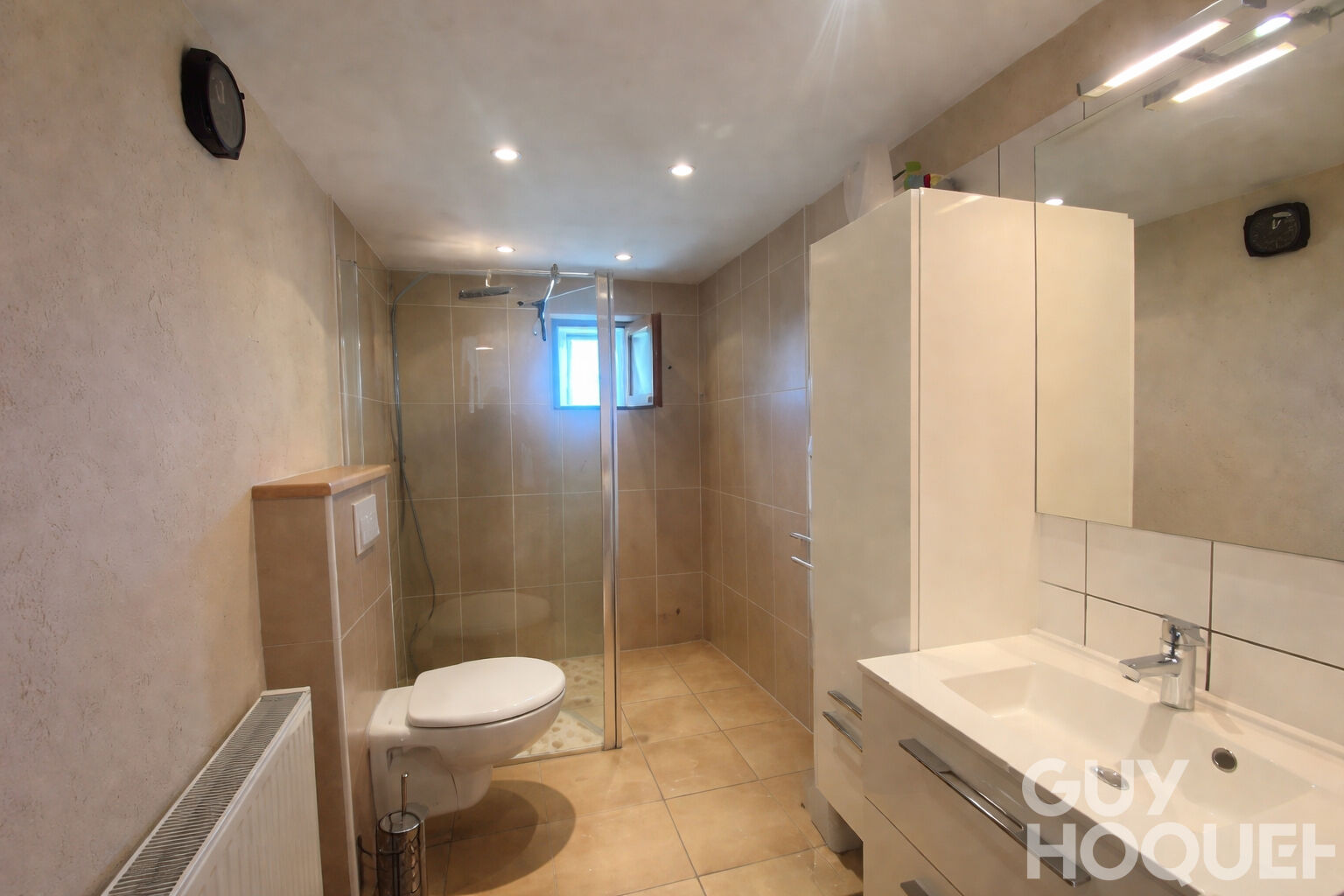 Maison Orthez : corps de ferme avec dépendance et 2 hectare de terrain