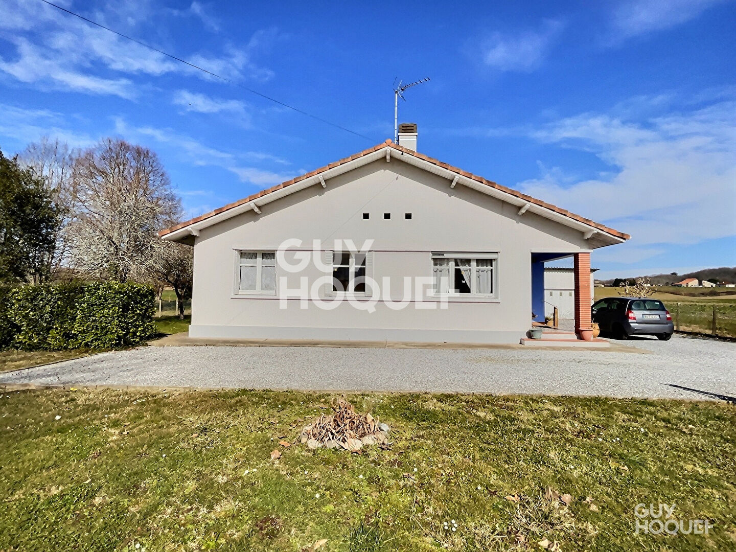 Maison plain-pied 82m² avec garage sur 2000m² terrain