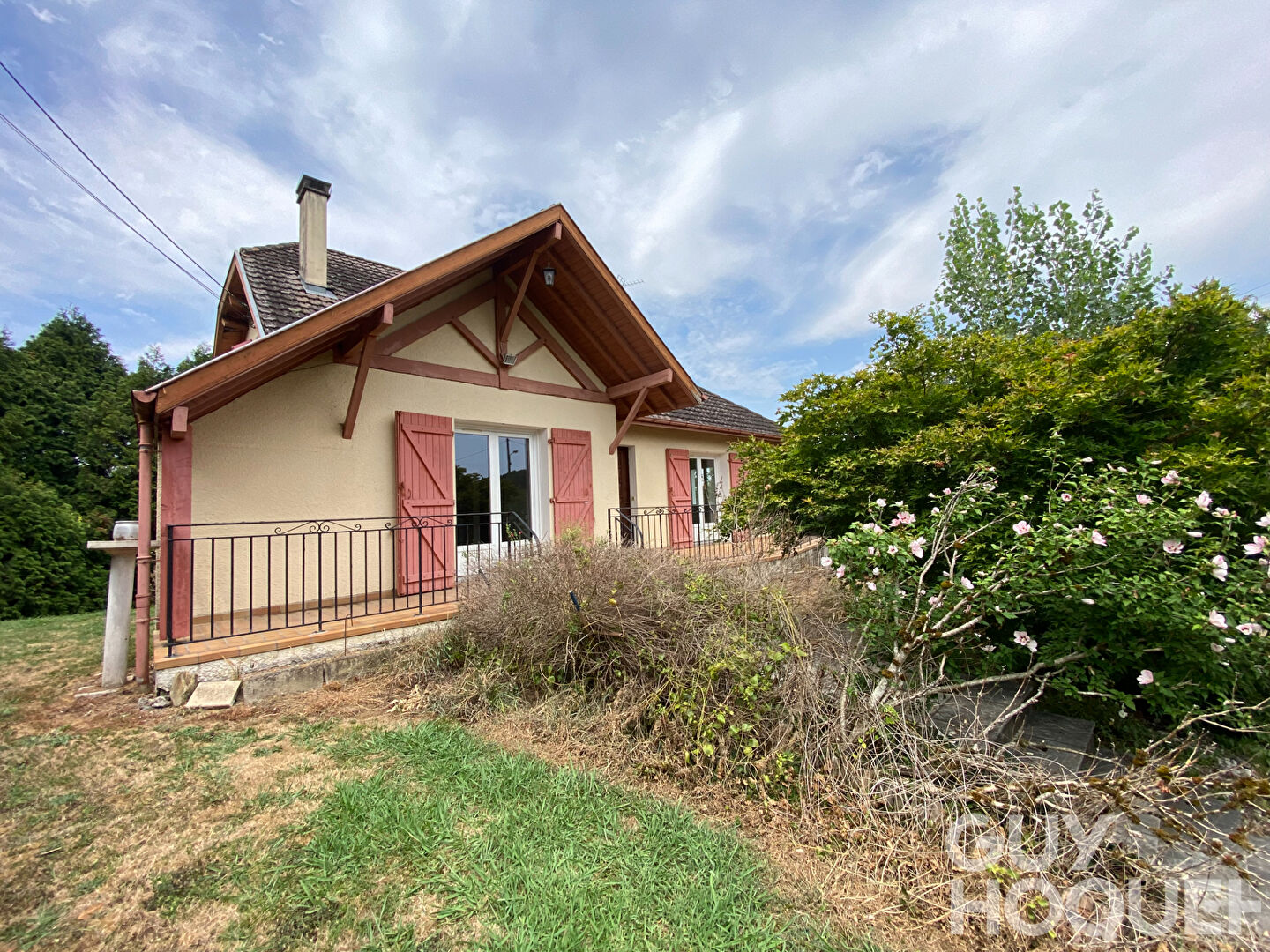 Maison familiale de 107 m²  proche Salies de Béarn sur un terrain de 2 800 m²