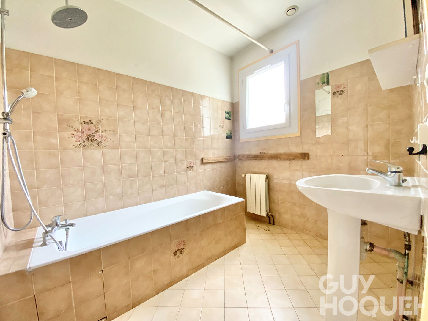 Maison familiale de 107 m²  proche Salies de Béarn sur un terrain de 2 800 m²