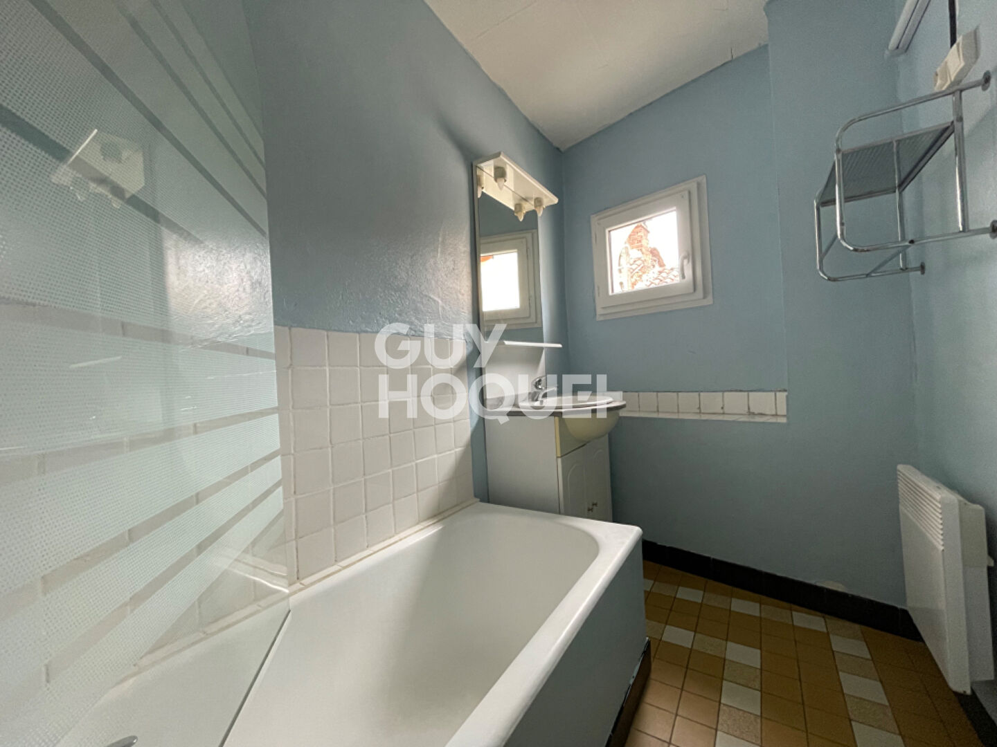 Immeuble en plein centre de GABARRET