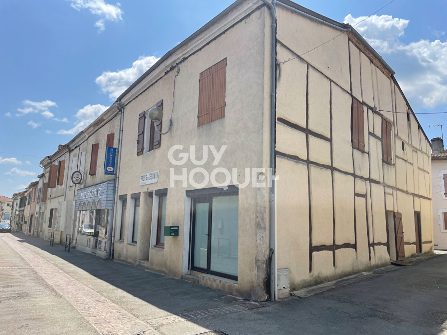 Immeuble en plein centre de GABARRET